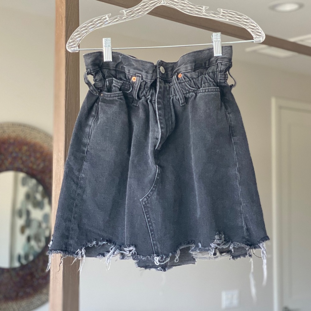 Zara skirt! 🖤🖤